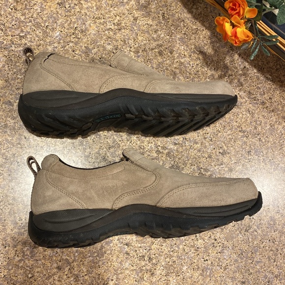 L. L. Bean Slide On Comfort Moccasins 9.5 WIDE Tan or Beige Suede 254547 - Picture 5 of 16